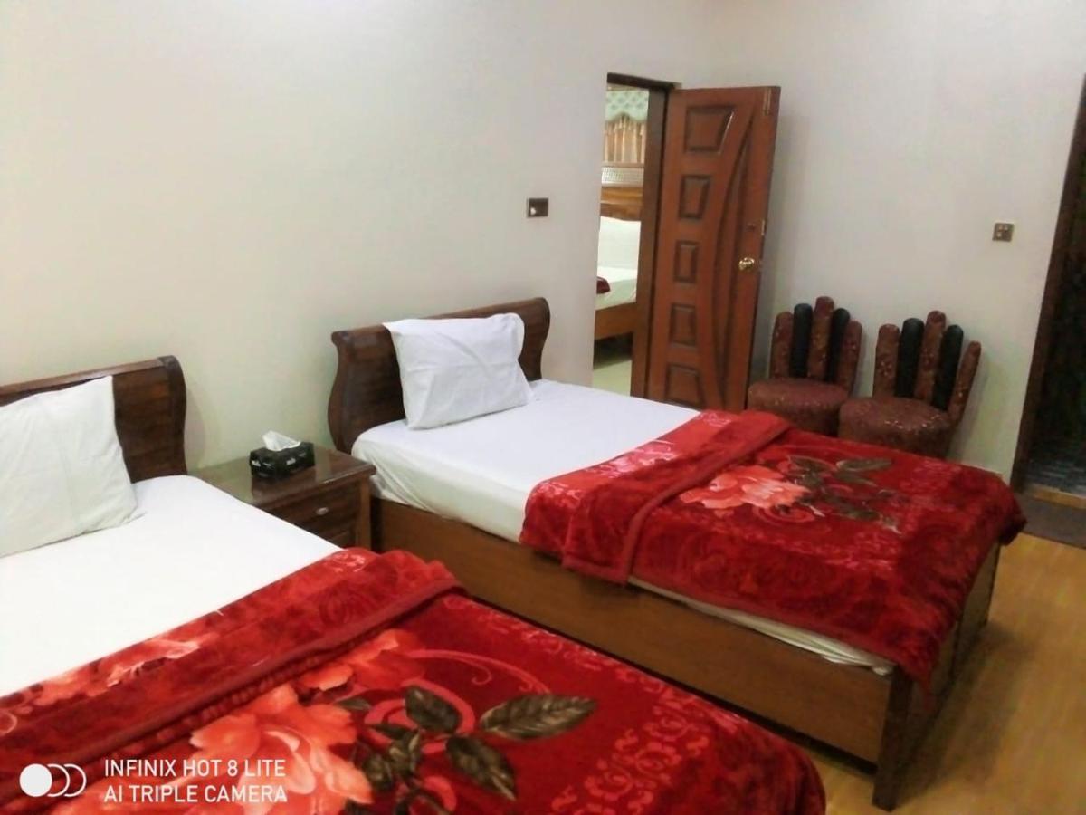 New Royal Residency Pechs Hotel Karachi Bagian luar foto