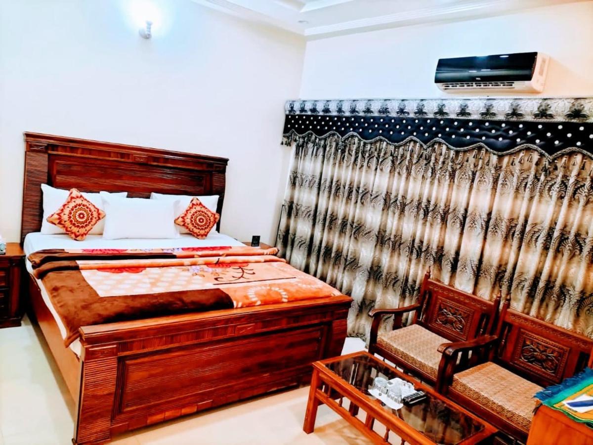 New Royal Residency Pechs Hotel Karachi Bagian luar foto