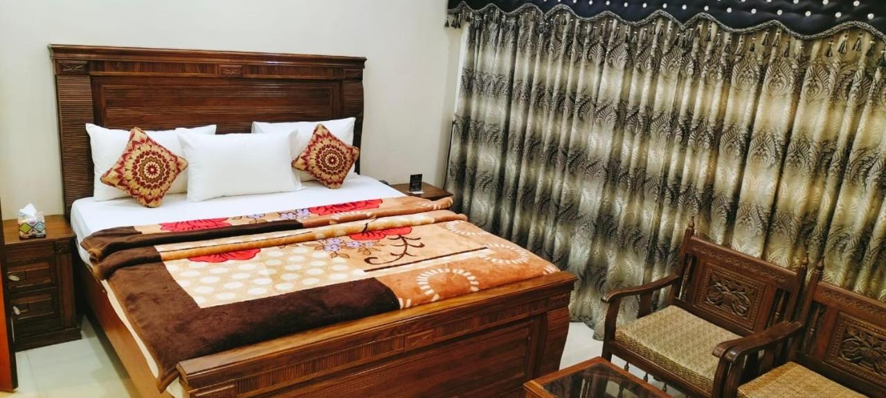 New Royal Residency Pechs Hotel Karachi Bagian luar foto